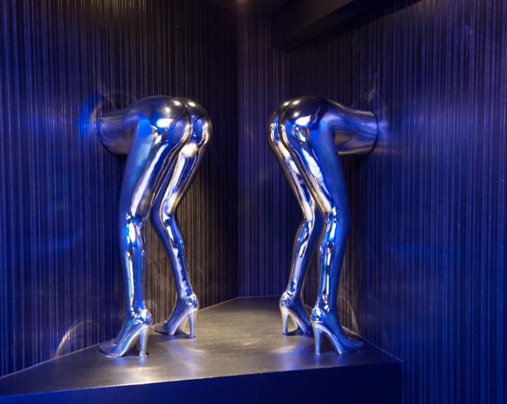 ม่านรูด